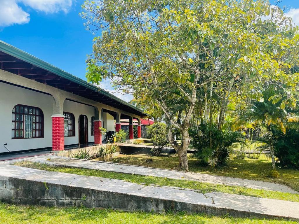 Casa Eva Lodging Costa Rica San Isidro De El General Εξωτερικό φωτογραφία